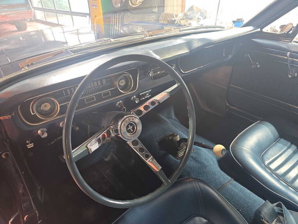 1965 Ford Mustang 34