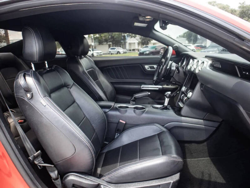 2021 Ford Mustang