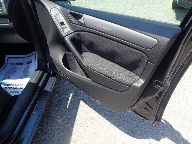 2014 Volkswagen Golf 2.5L PZEV