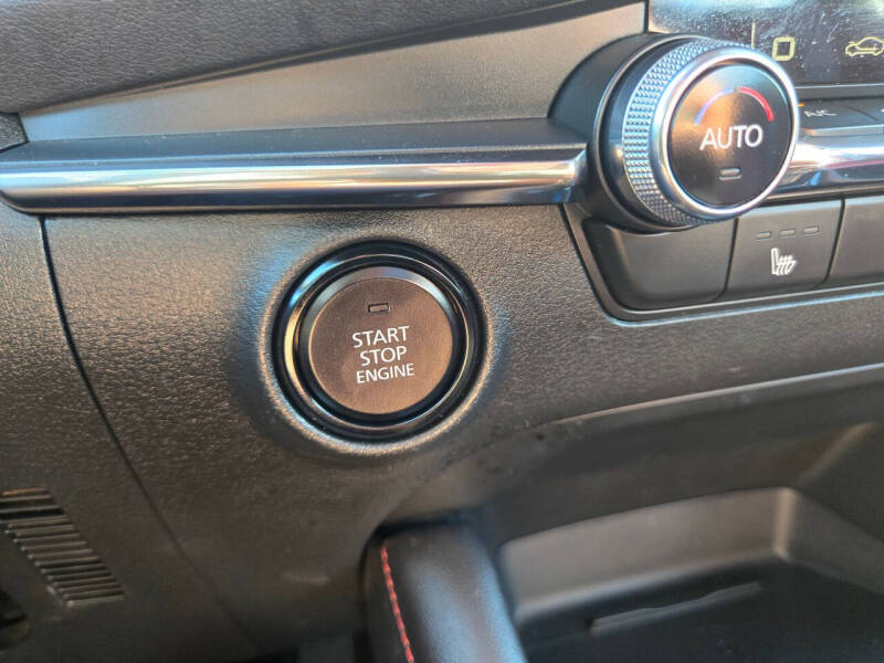 2024 Mazda Mazda3 Hatchback 2.5 S Carbon Edition