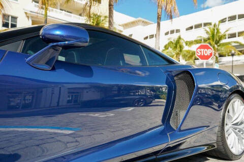 2023 McLaren GT