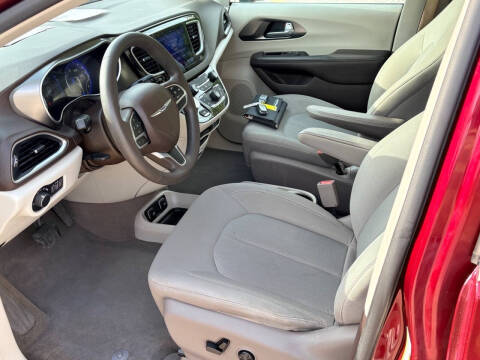 2017 Chrysler Pacifica Touring