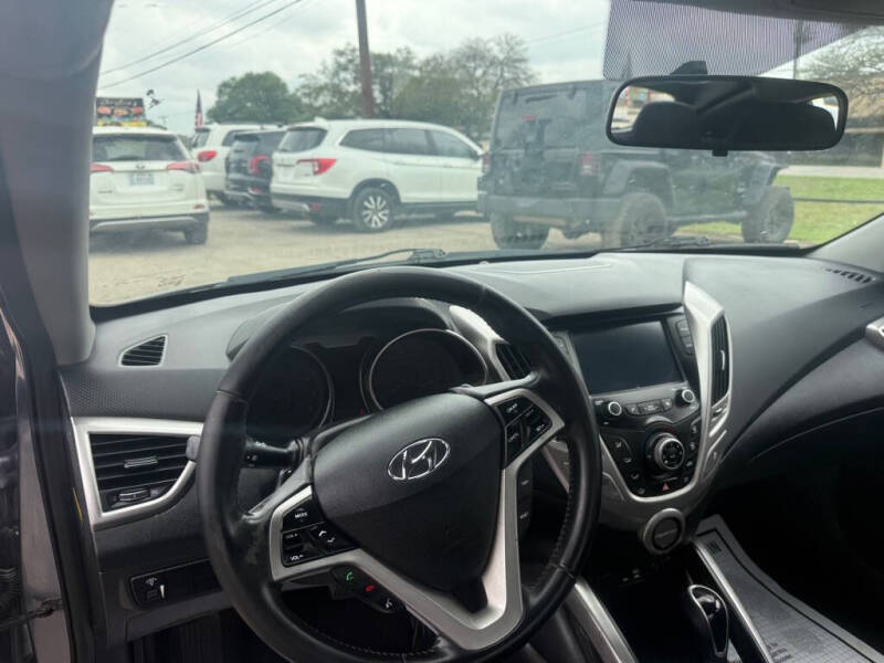 2017 Hyundai Veloster