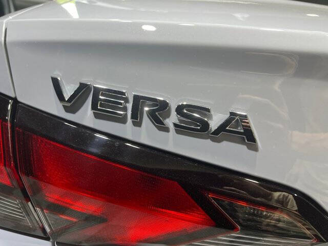 2025 Nissan Versa SV