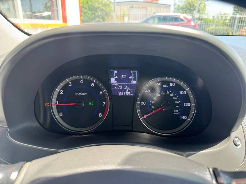 2017 Hyundai Accent Value Edition