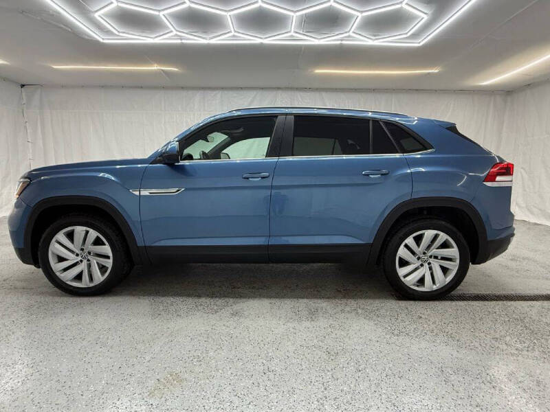 2020 Volkswagen Atlas Cross Sport SE 4Motion