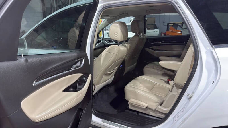 2020 Buick Enclave Essence