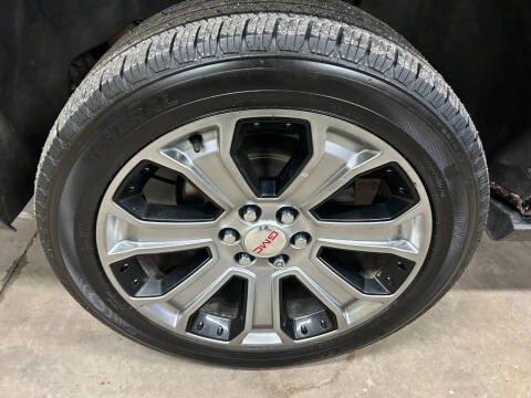 2017 GMC Yukon XL Denali