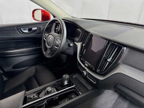 2023 Volvo XC60 B5 Core