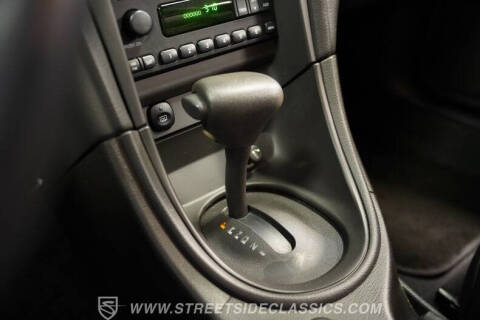 2004 Ford Mustang GT Deluxe