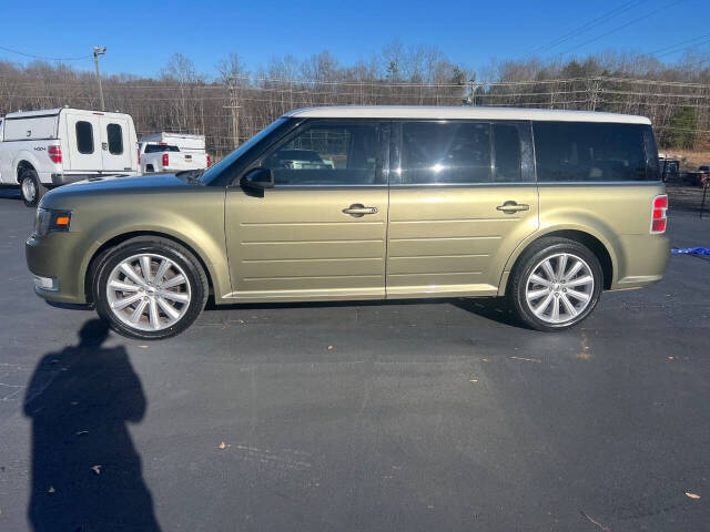 2013 Ford Flex for sale at Performance Auto Sales in Hickory, NC