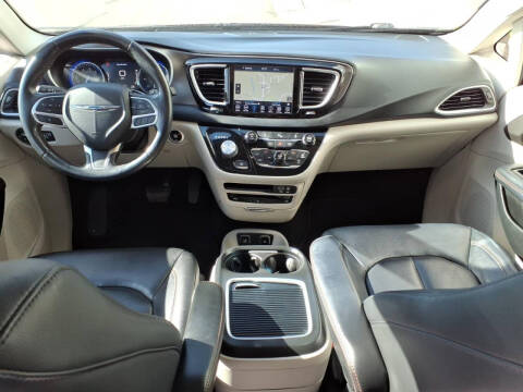 2020 Chrysler Pacifica Touring L Plus