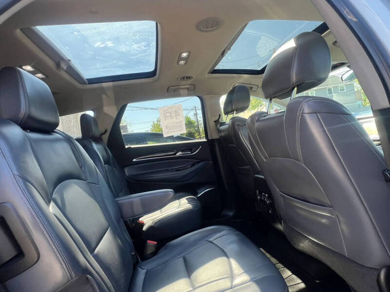 2018 Buick Enclave Essence