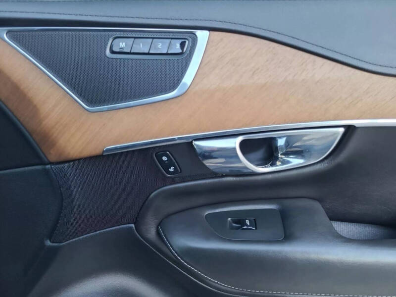 2016 Volvo XC90 T6 Inscription