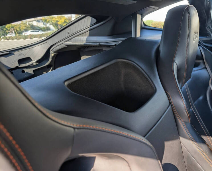 2016 Jaguar F-TYPE R