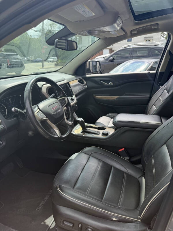 2019 GMC Acadia Denali