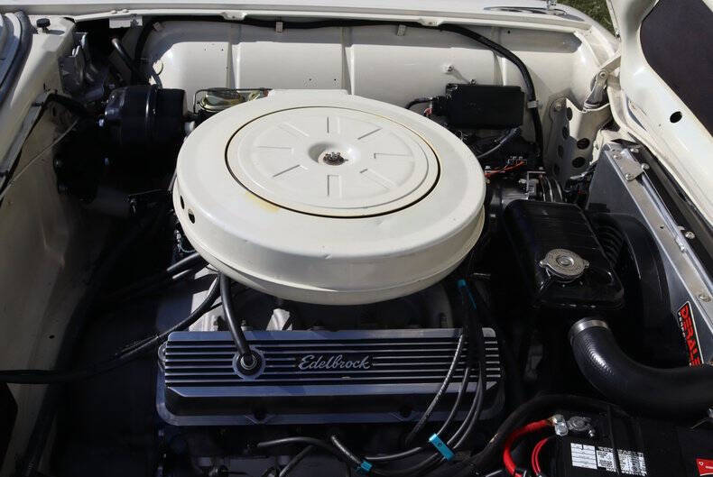 1958 Ford Thunderbird