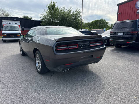 2022 Dodge Challenger SXT