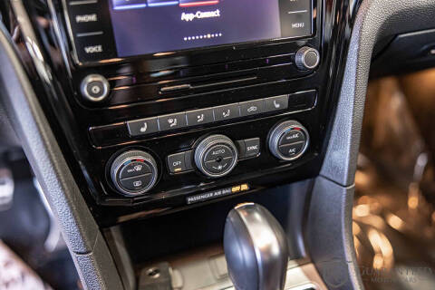 2022 Volkswagen Passat Limited Edition