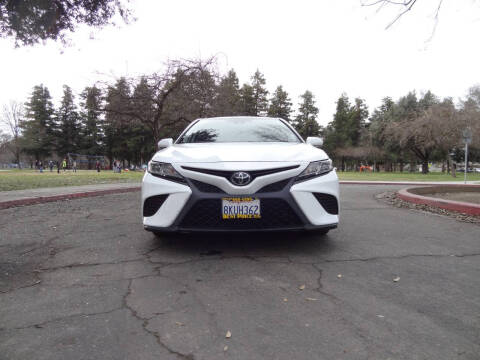 2019 Toyota Camry SE