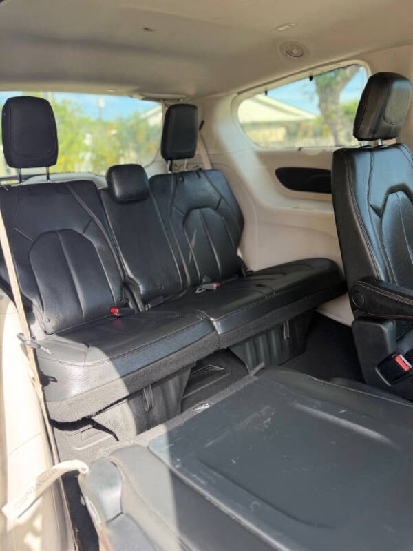 2020 Chrysler Pacifica Touring L