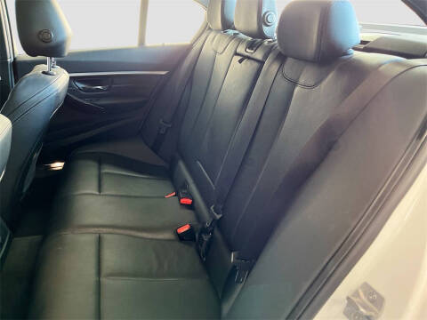 2018 BMW 3 Series 330i xDrive