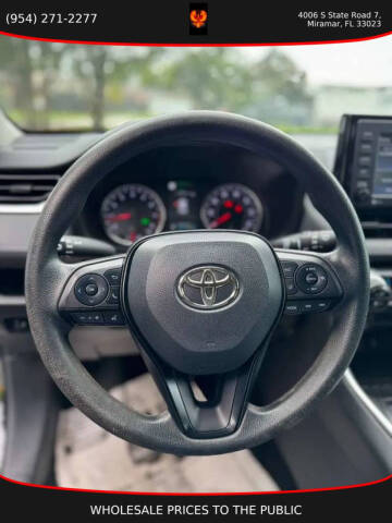 2022 Toyota RAV4 XLE