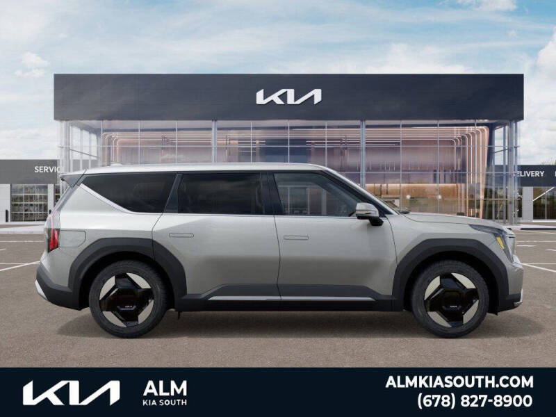 2026 Kia EV9 Light Long Range