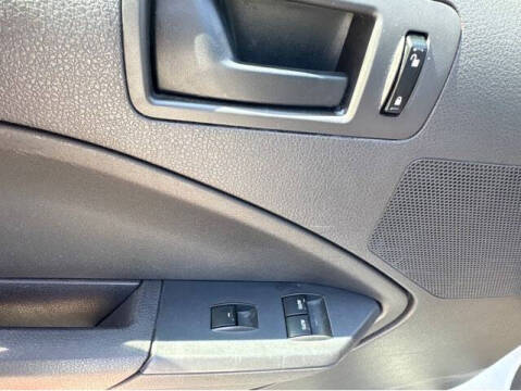 2006 Ford Mustang V6 Standard