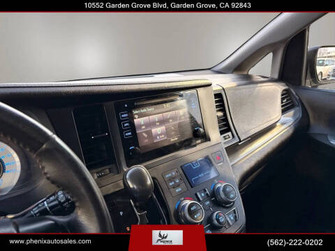 2015 Toyota Sienna