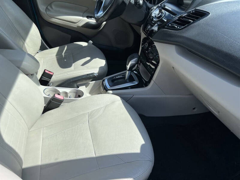 2017 Ford Fiesta Titanium