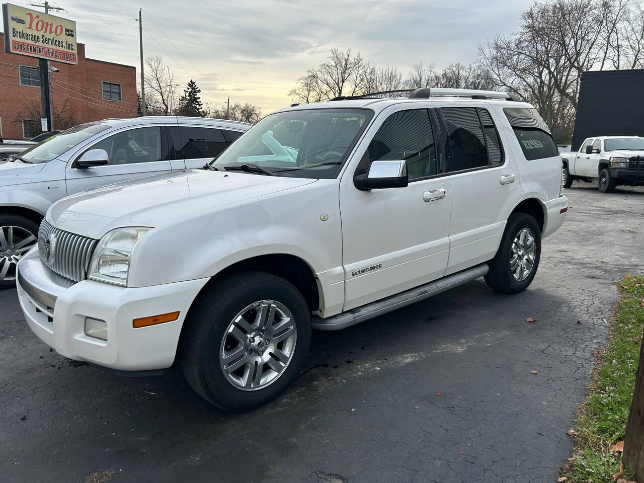 2010 Mercury Mountaineer 