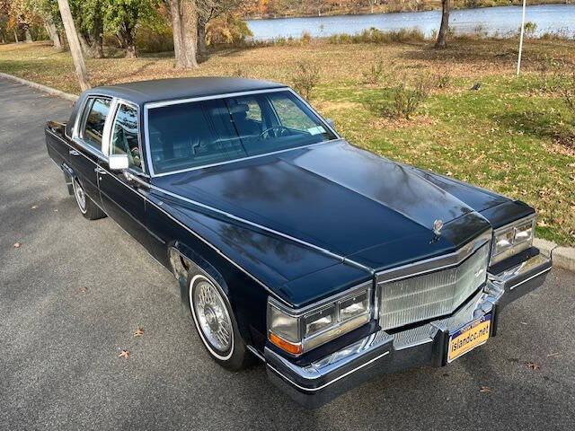 1985 Cadillac Fleetwood's photo
