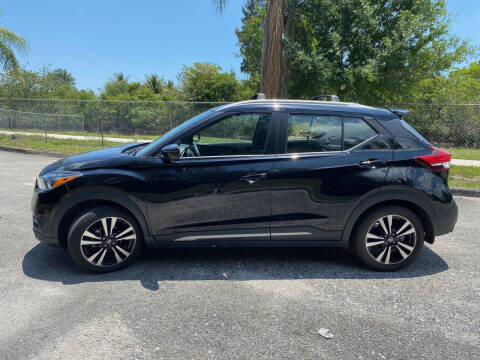 2020 Nissan Kicks SR