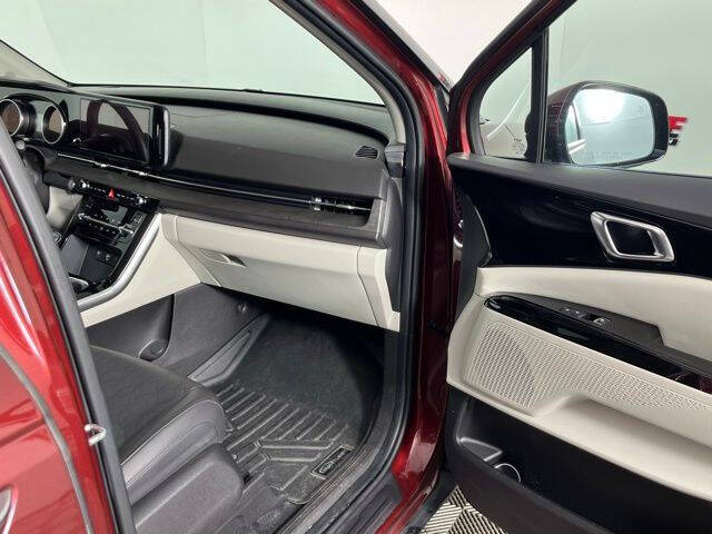 2024 Kia Carnival EX