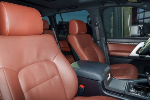 2018 Toyota Land Cruiser