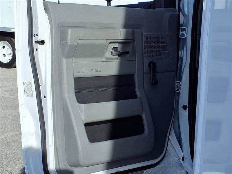 2018 Ford E-Series E-450 SD