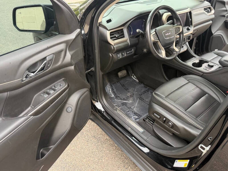2021 GMC Acadia Denali