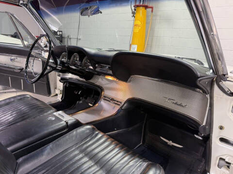 1962 Ford Thunderbird