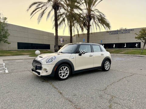 2015 MINI Hardtop 4 Door Cooper S