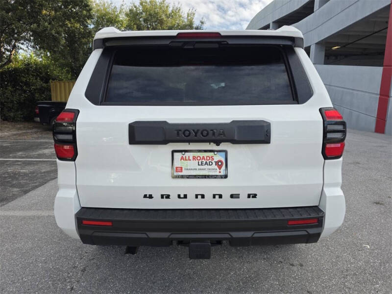 2025 Toyota 4Runner SR5