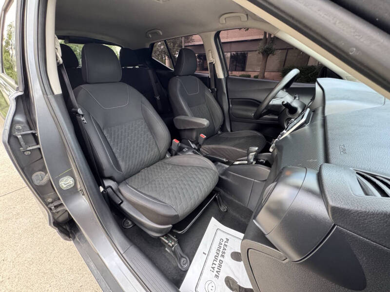 2021 Nissan Kicks S