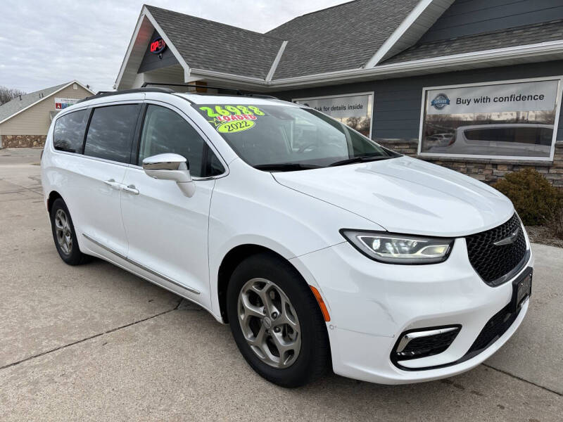 2022 Chrysler Pacifica for sale at Tim's Auto in Kearney NE