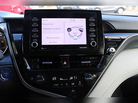 2023 Toyota Camry Hybrid LE