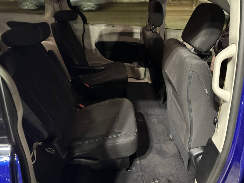 2021 Chrysler Pacifica Touring