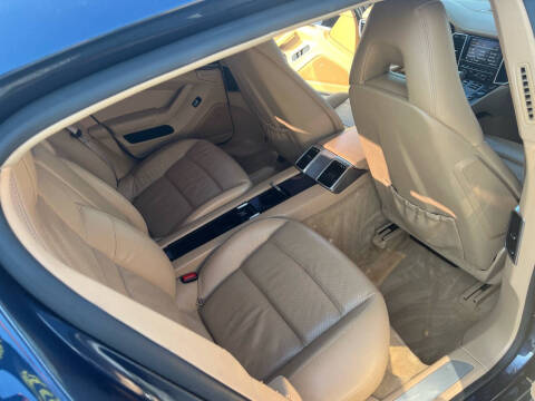 2011 Porsche Panamera