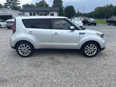 2019 Kia Soul +