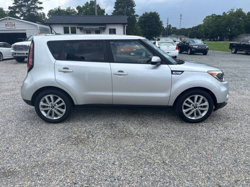 2019 Kia Soul +