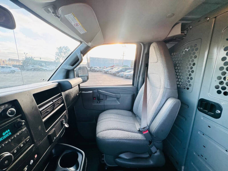 2018 Chevrolet Express 2500