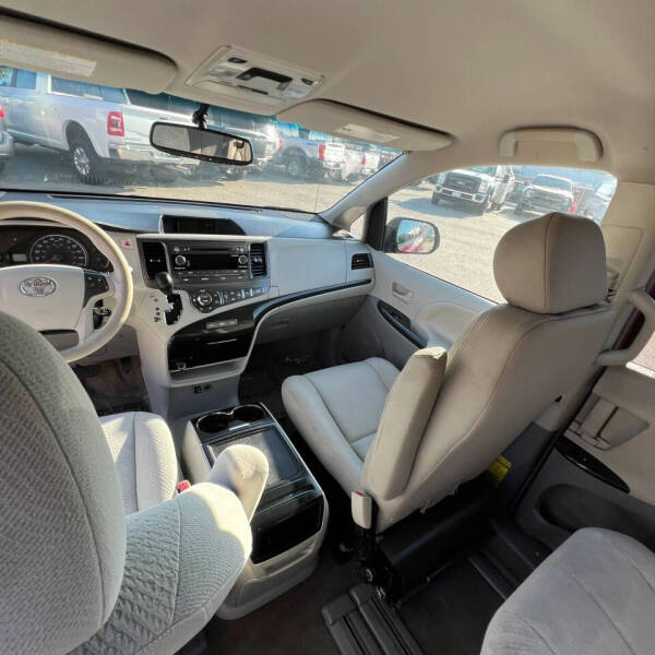2013 Toyota Sienna